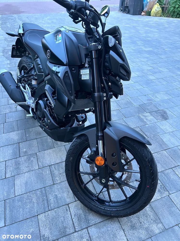 Yamaha MT - 3