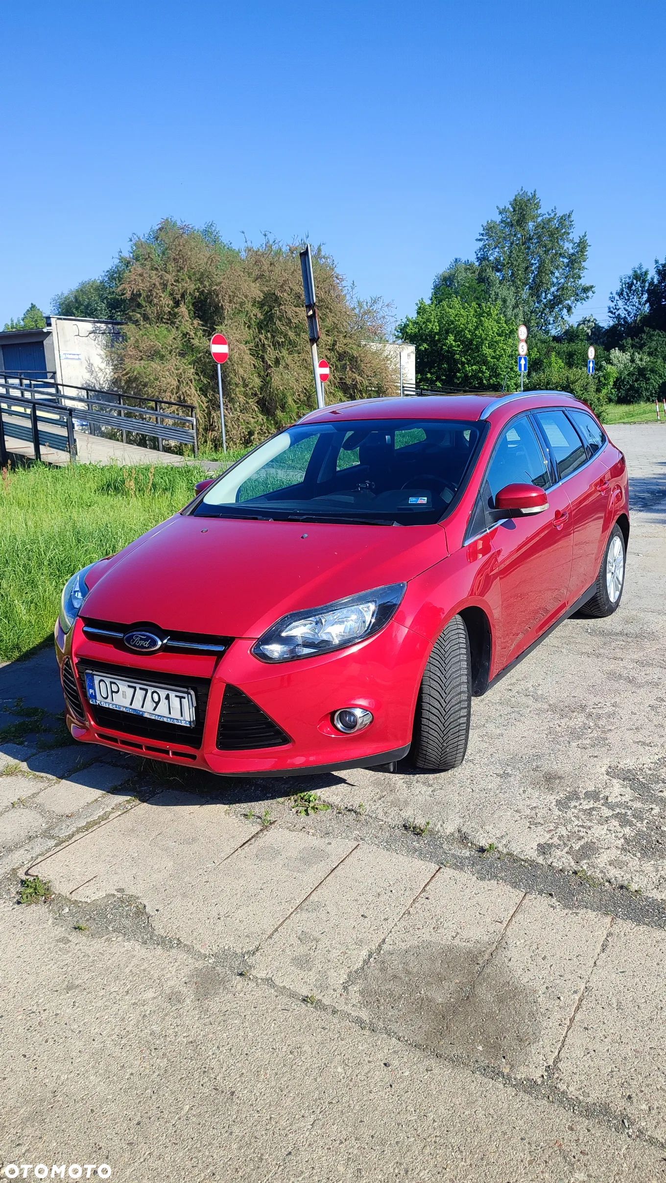 Ford Focus 1.0 EcoBoost Titanium - 1