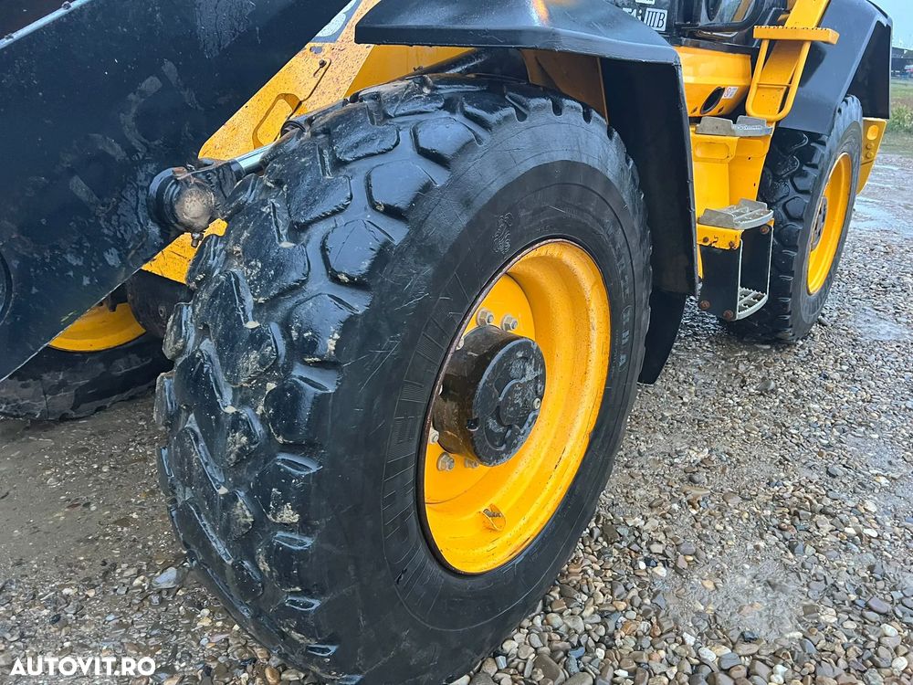 JCB - 2