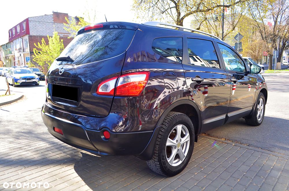 Nissan Qashqai+2 - 4