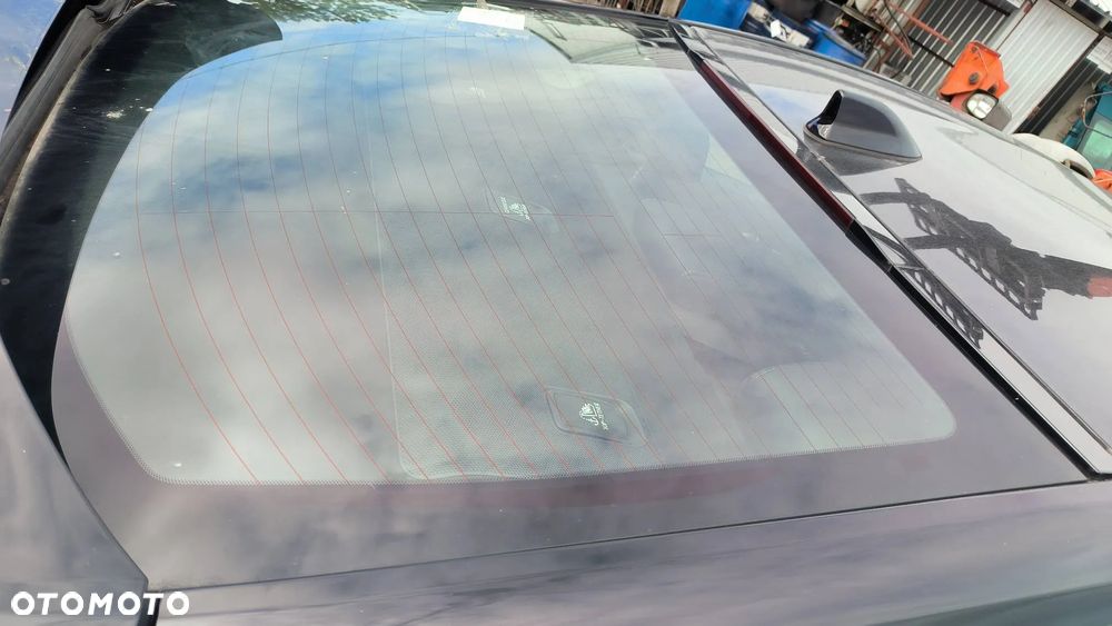 Toyota Mirai II 2021 Szyba tylna - 2