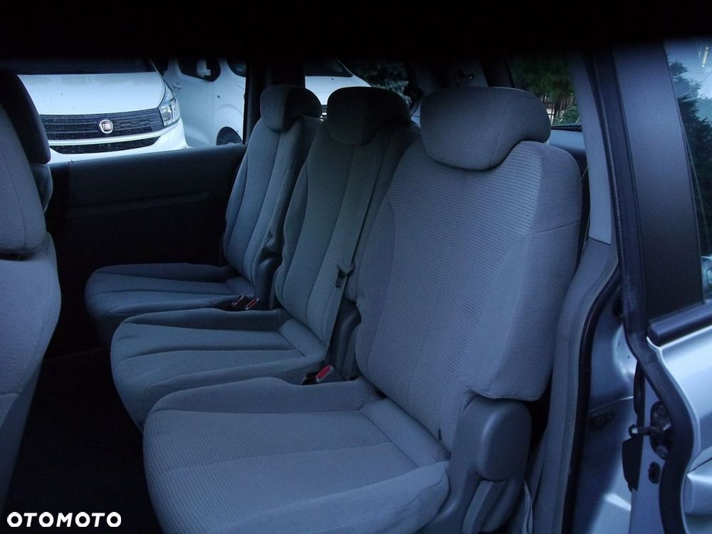 Kia Carnival 2.9 CRDi Tour - 29
