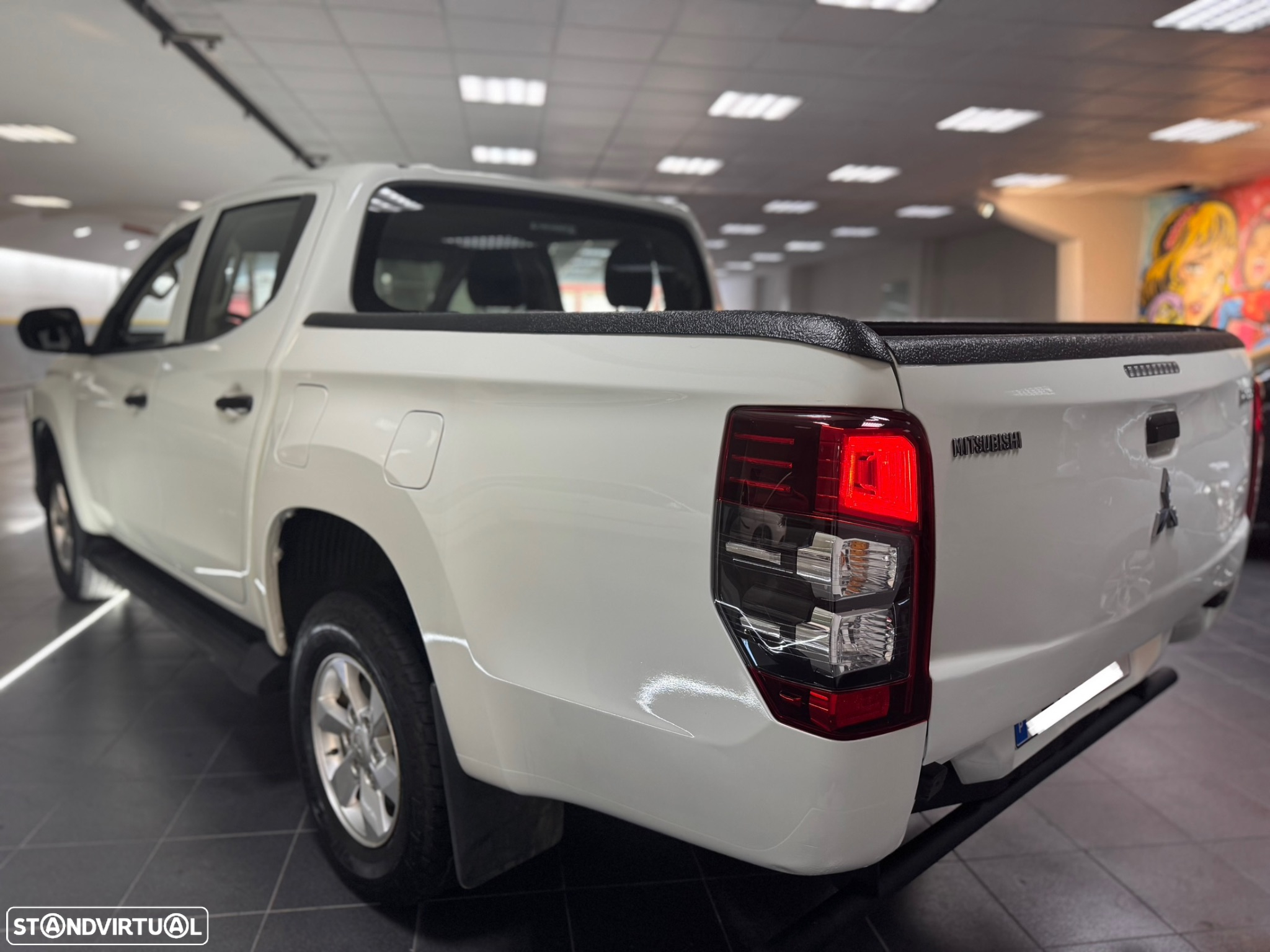 Mitsubishi L200 2.3 DI-D CD Invite 4WD - 15