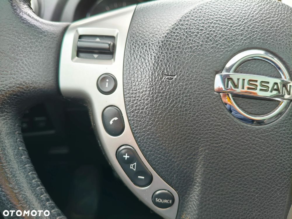 Nissan Qashqai 1.6 dCi 4 x 4 DPF Start/Stop tekna - 21