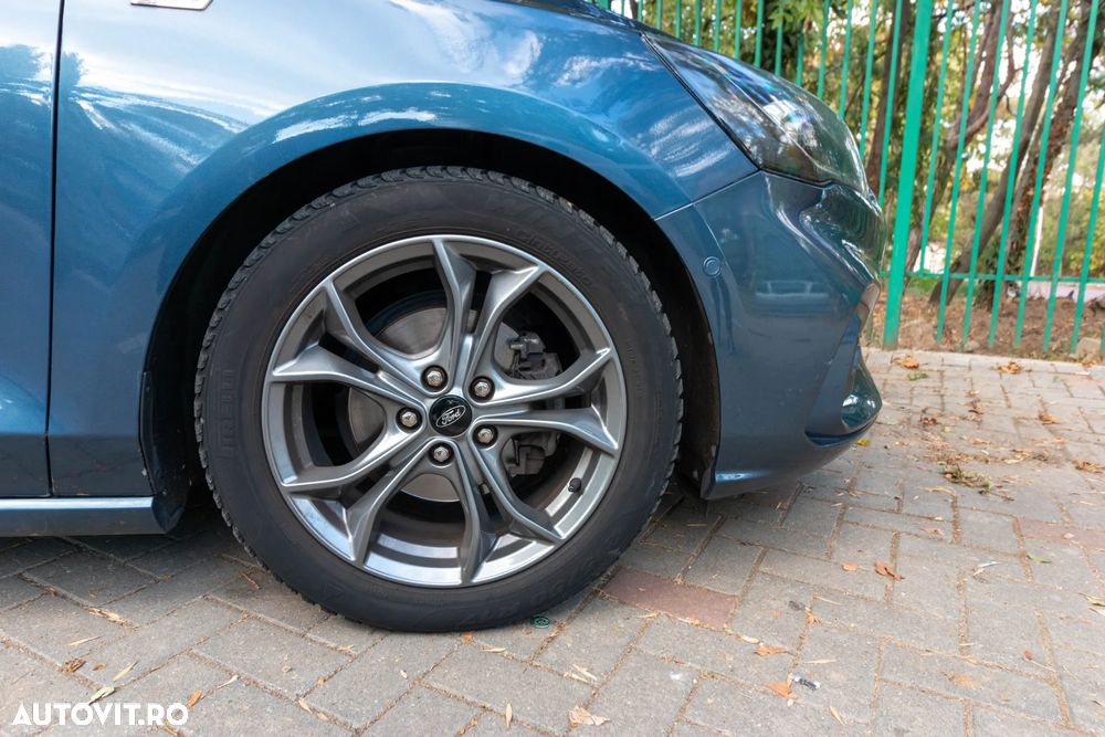 Ford Focus 1.5 Ecoboost ST-Line - 9