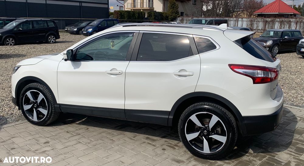 Nissan Qashqai 1.6 DCI Xtronic ACENTA - 4