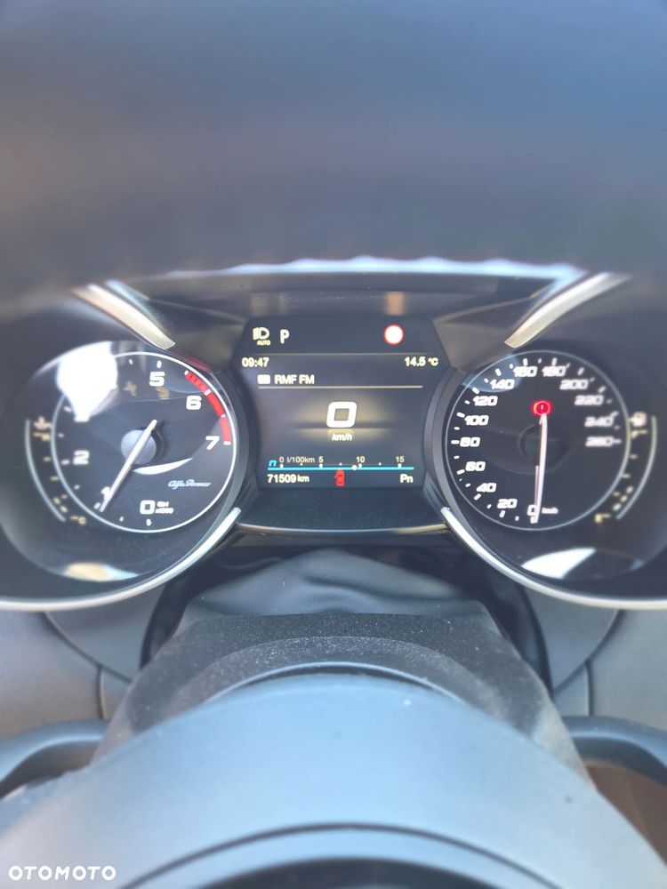 Alfa Romeo Giulia 2.0 Turbo Veloce Q4 - 6