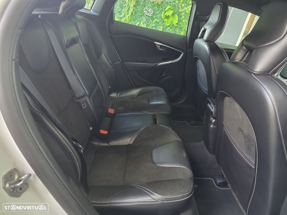 Volvo V40 2.0 D2 R-Design Momentum - 17
