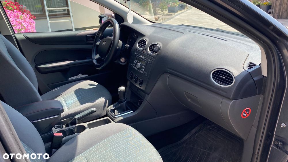 Ford Focus 1.6 Ambiente - 5