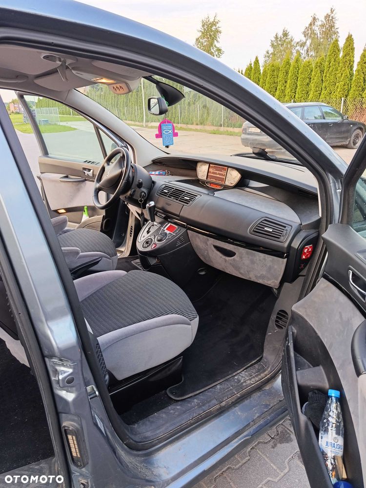 Citroën C8 - 7