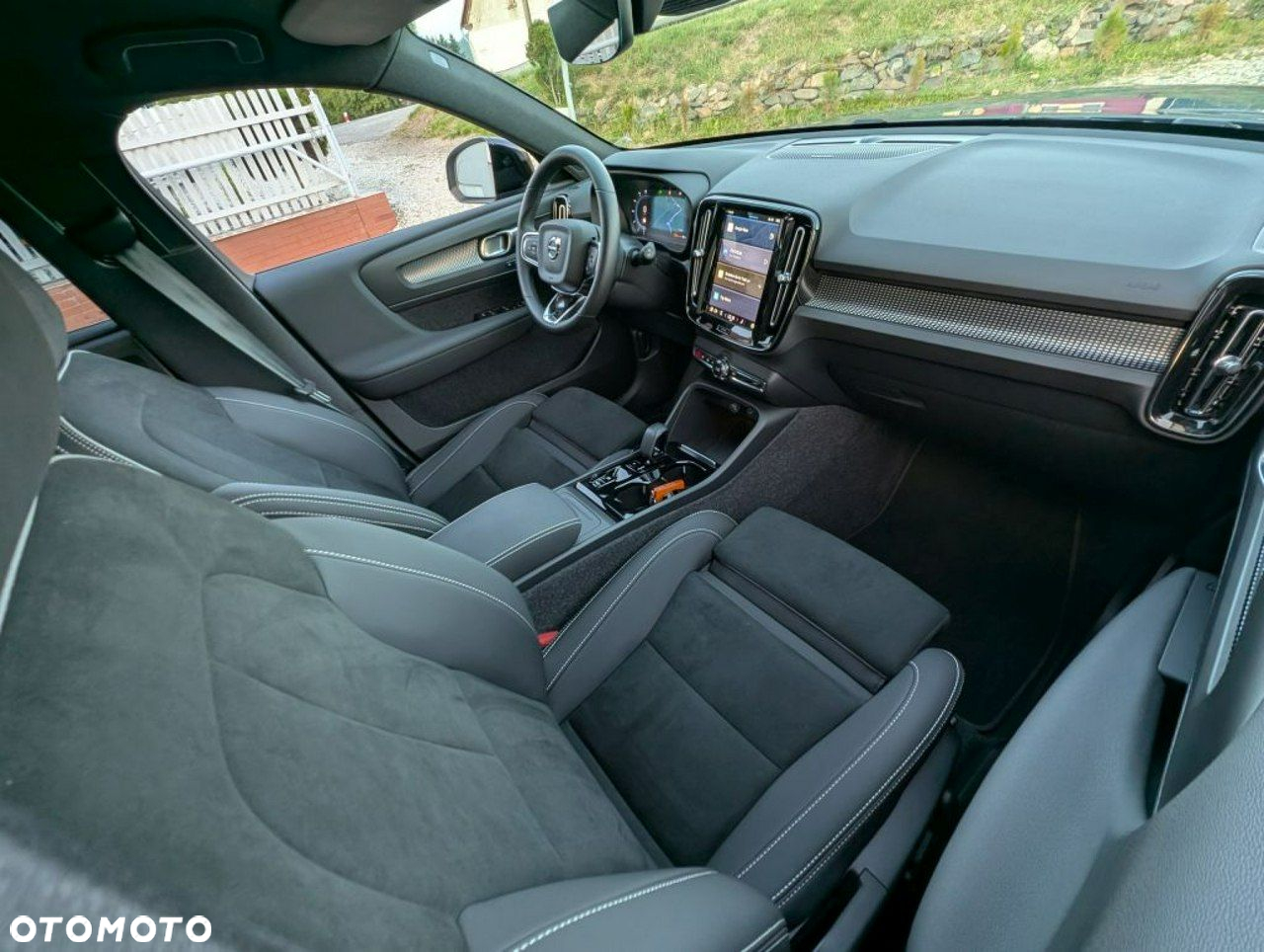 Volvo XC 40 B3 Plus Dark - 6