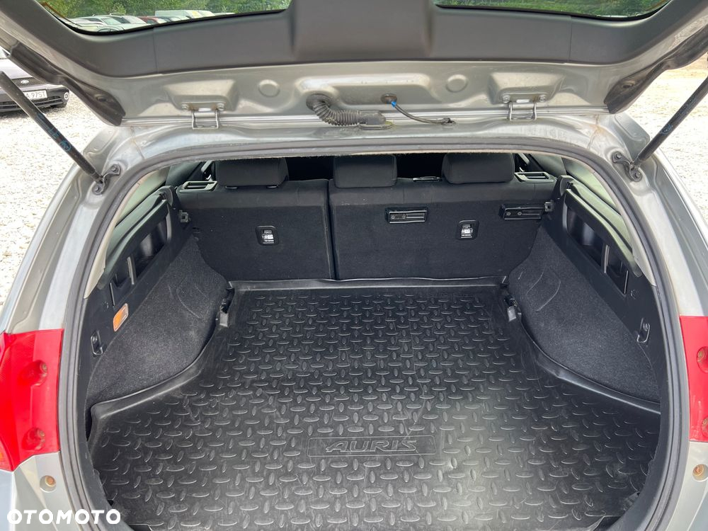 Toyota Auris 1.8 VVT-i Hybrid Automatik Touring Sports Comfort - 27