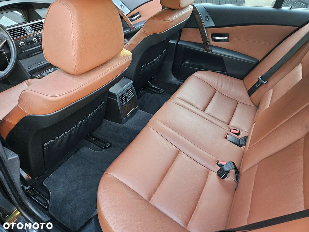 BMW Seria 5 530i - 6