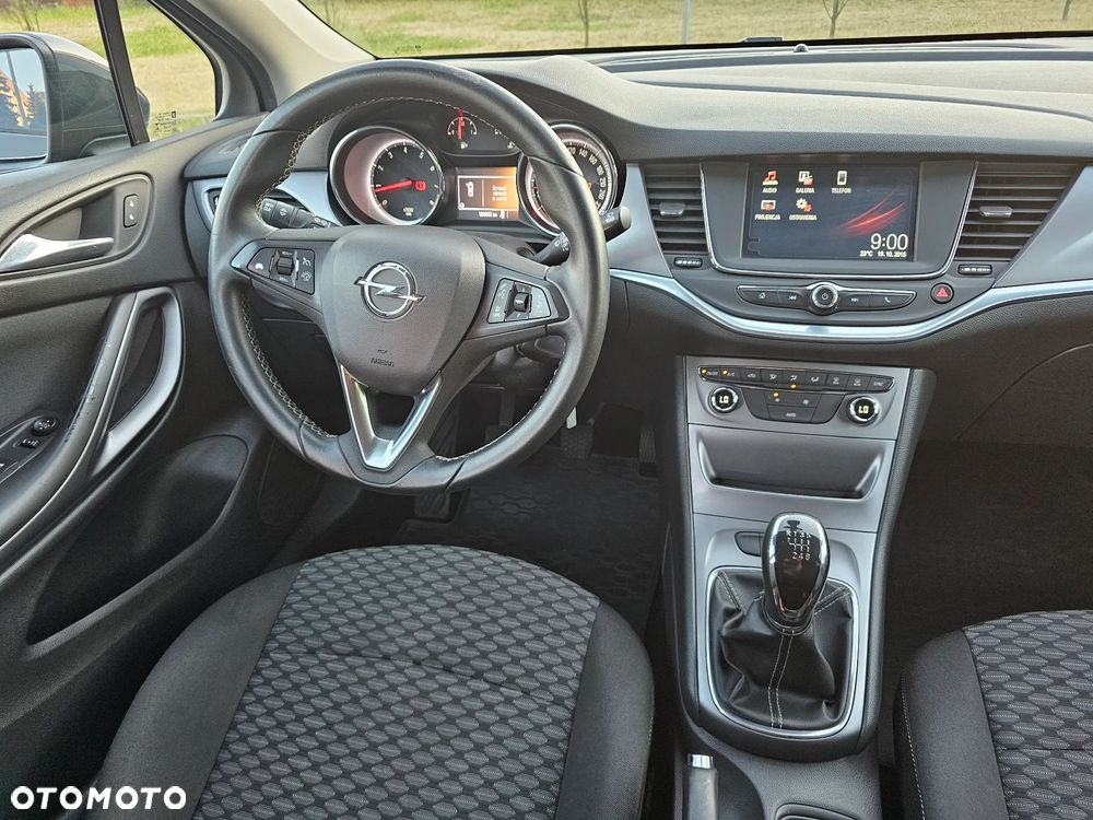 Opel Astra - 10