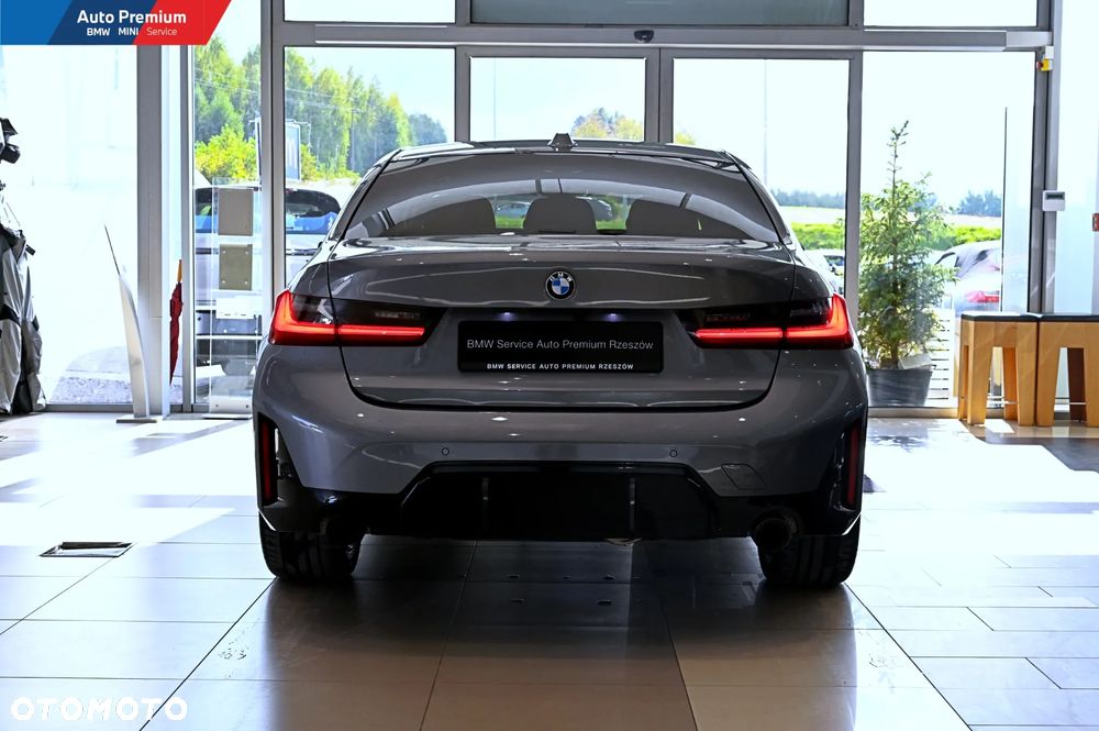 BMW Seria 3 330i xDrive M Sport - 20
