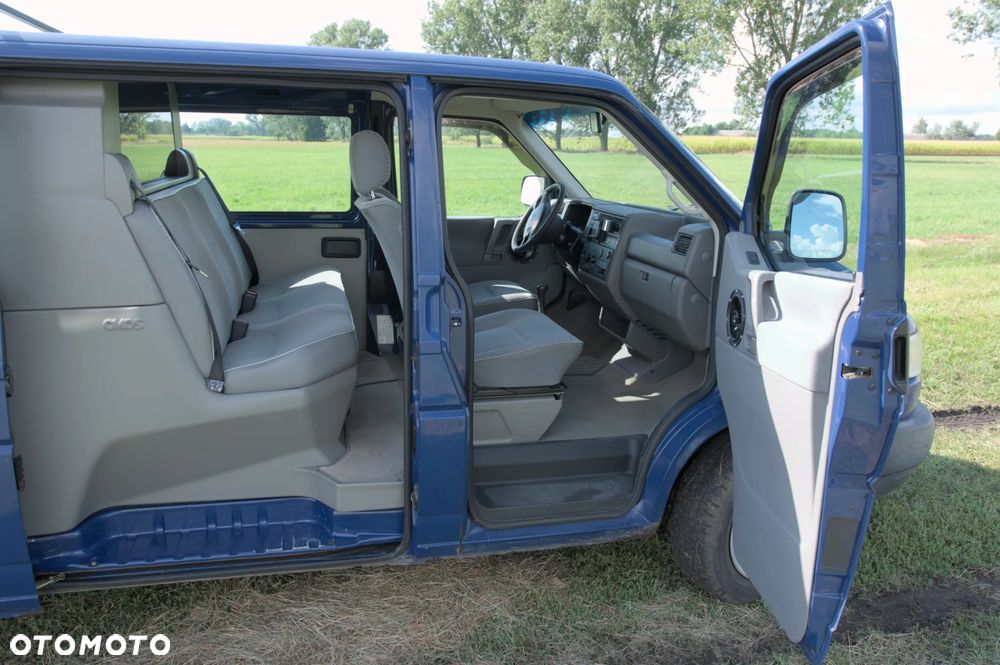 Volkswagen Transporter - 30