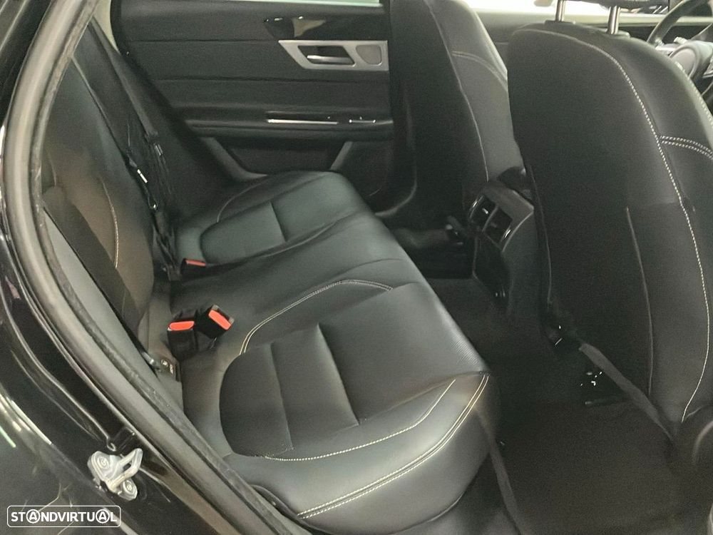 Jaguar XF Sportbrake 2.0 D Pure Aut. - 16