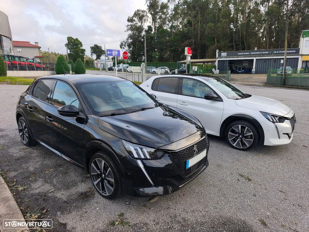 Peugeot e-208 GT - 5