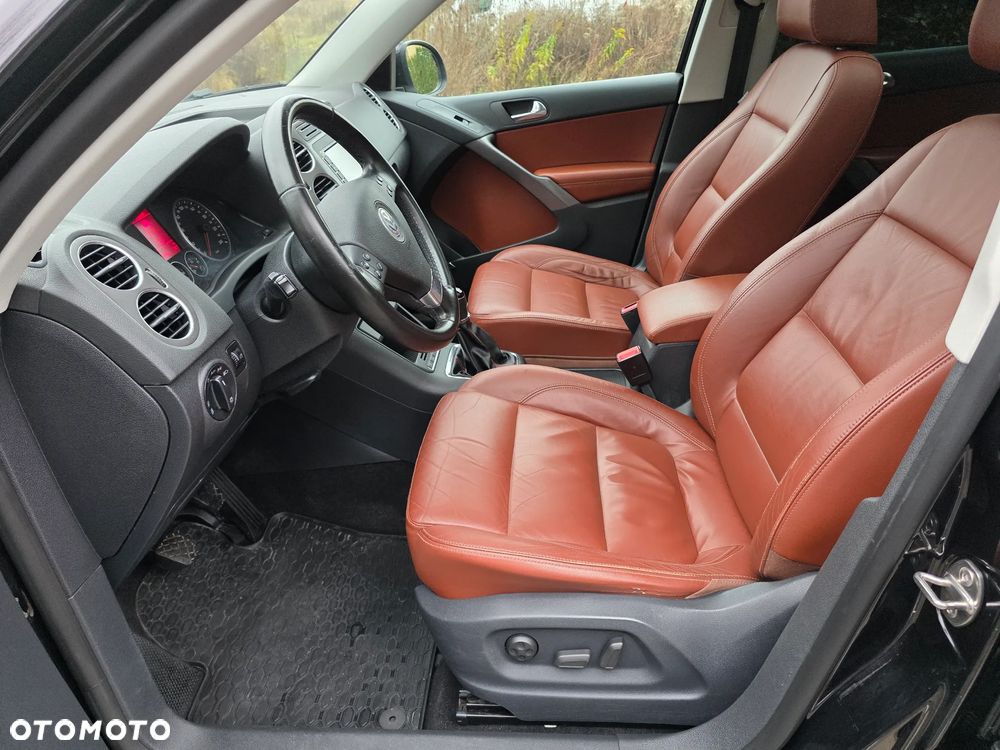 Volkswagen Tiguan 2.0 TDI DPF 4Motion Track & Field - 36