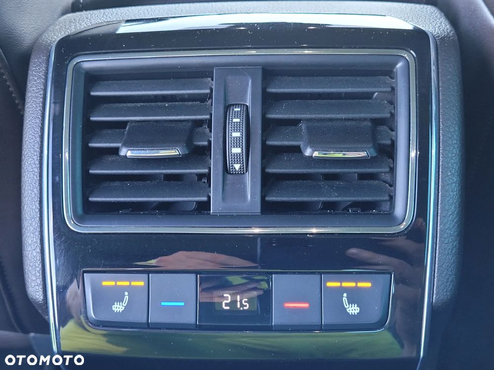 Skoda Superb 2.0 TDI L&K - 16