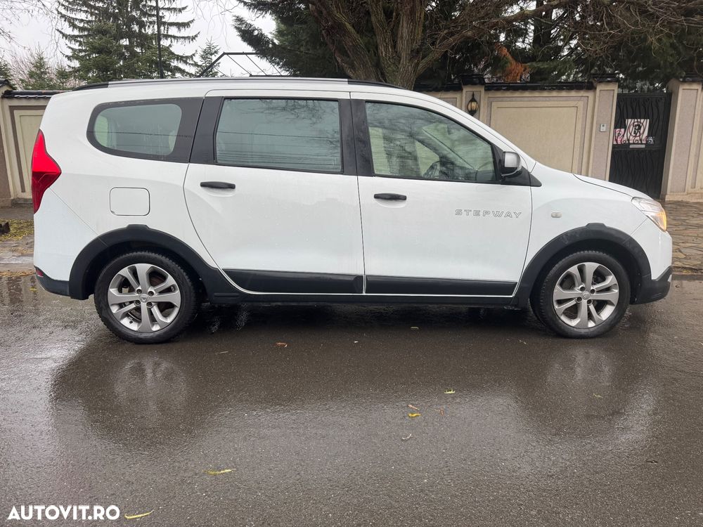 Dacia Lodgy 1.2 TCe 115 CP Stepway - 2