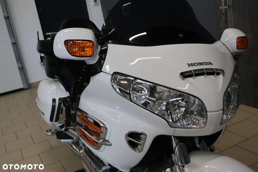 Honda GL - 10