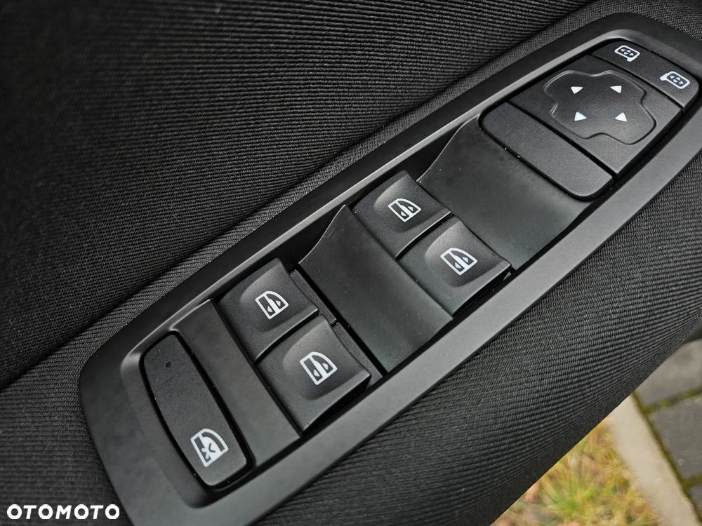 Renault Megane ENERGY TCe 100 LIFE - 34