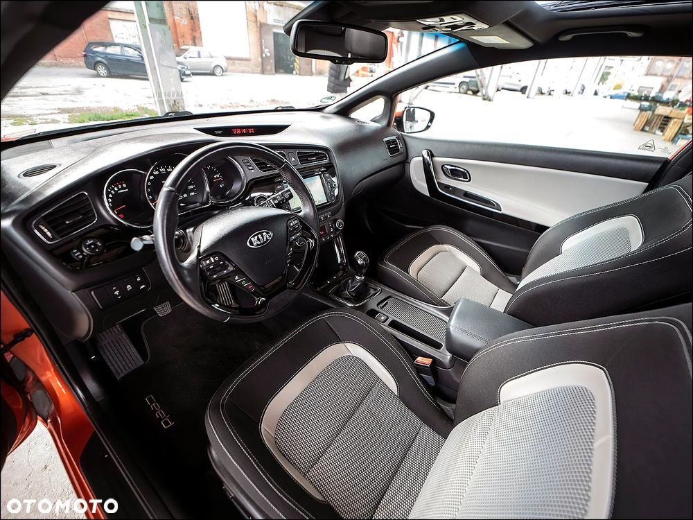 Kia ProCeed 1.6 GDI Spirit - 15