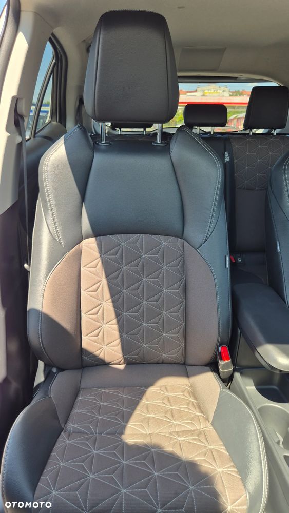 Toyota Yaris Cross - 18