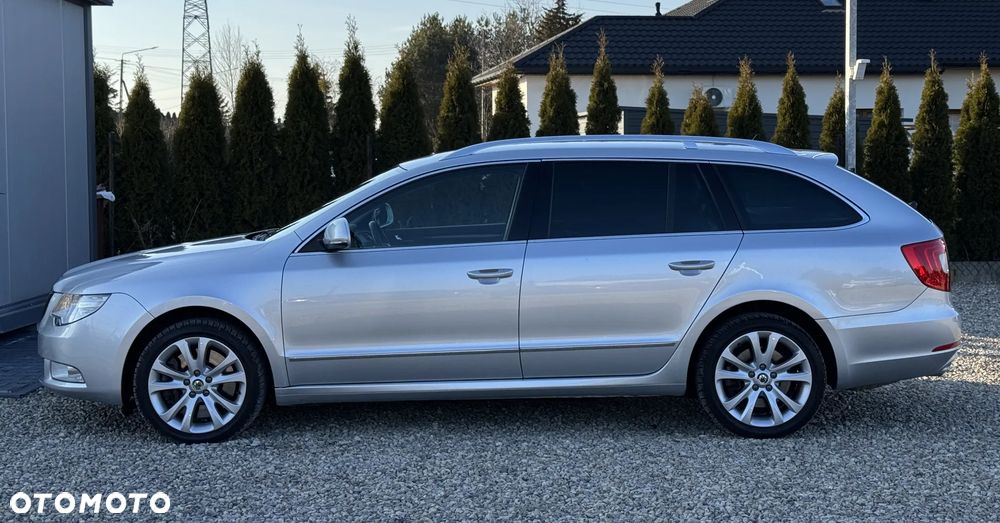 Skoda Superb 3.6 V6 4x4 DSG Elegance - 6