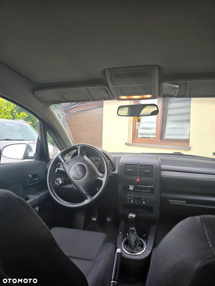 Audi A2 1.4 - 9