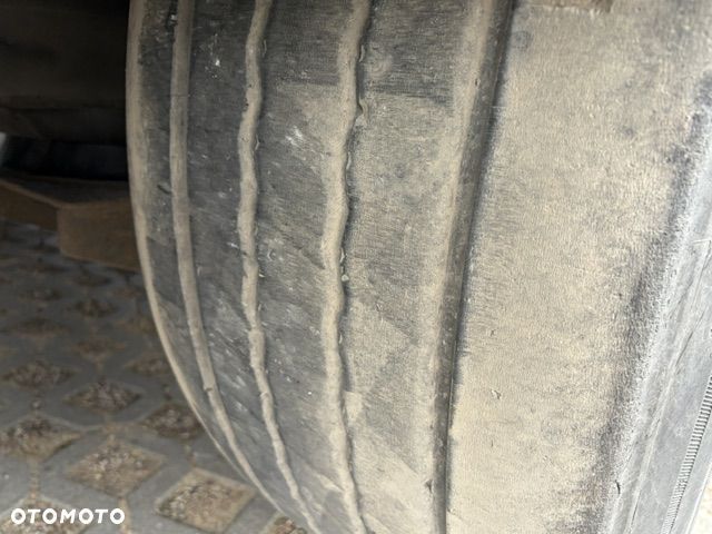 Schwarzmuller Kurtyna, SAF, oś podnoszona, dach podnoszony - 8