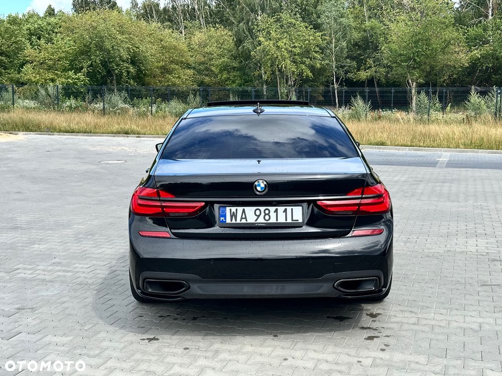 BMW Seria 7 740Li - 15