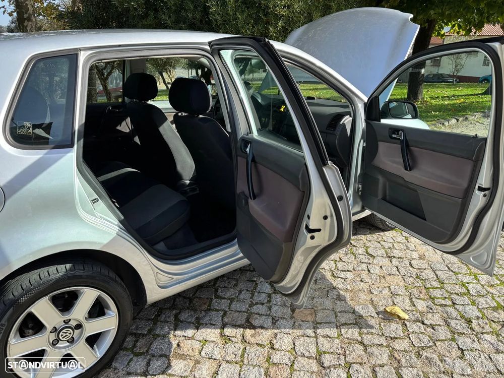 VW Polo 1.4 TDi Confortline - 11