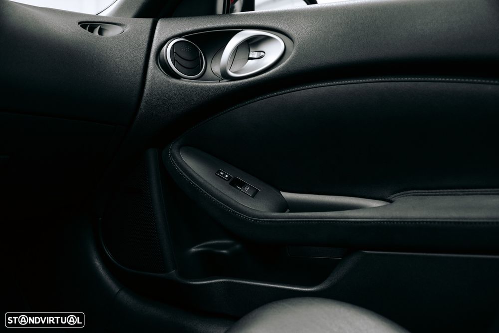 Nissan 370 Z - 20