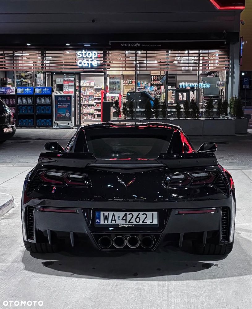 Chevrolet Corvette - 39