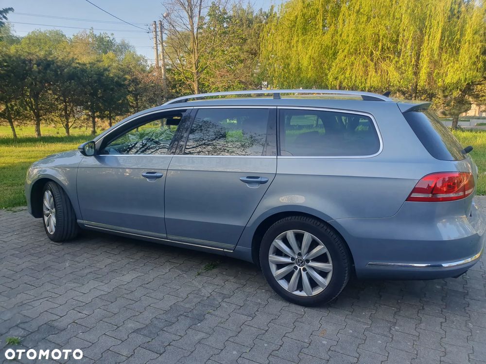 Volkswagen Passat 2.0 TDI Comfortline - 12