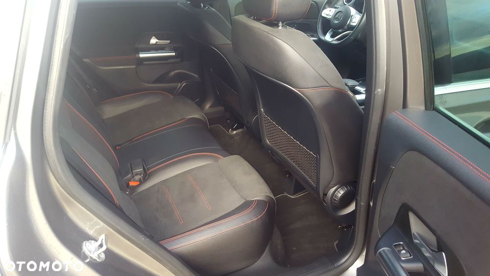 Mercedes-Benz Klasa B 180 d AMG Line 7G-DCT - 15