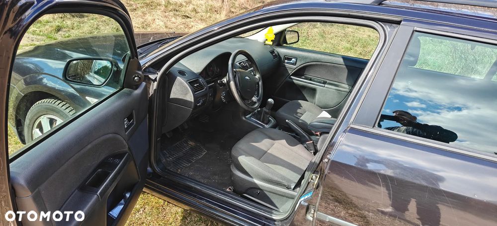 Ford Mondeo 1.8 X - 9