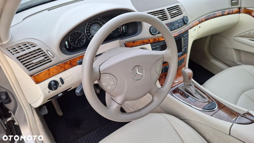 Mercedes-Benz Klasa E 350 7G-TRONIC Elegance - 21