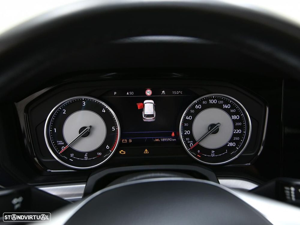 VW Touareg 3.0 TDI V6 Elegance - 31