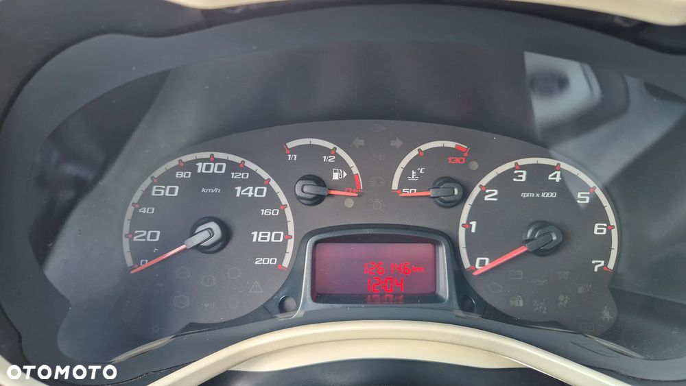 Ford KA 1.2 Titanium+ - 9