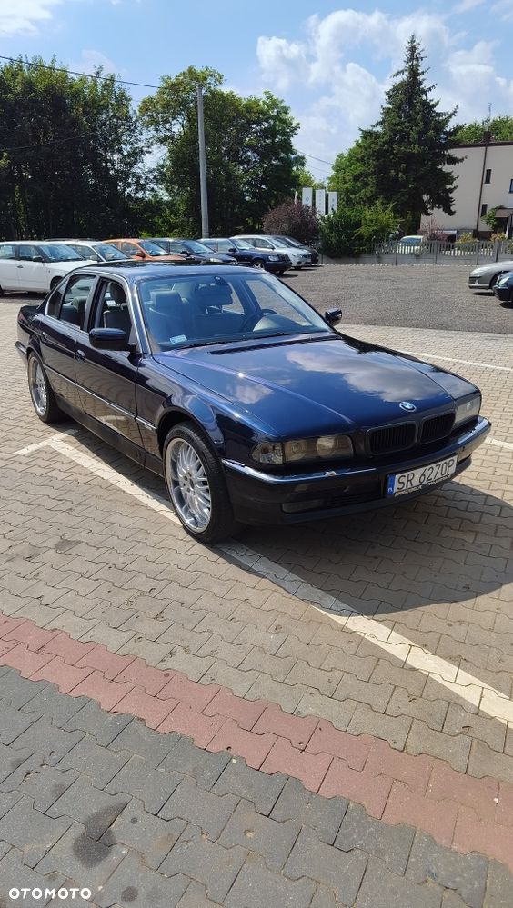BMW Seria 7 - 1