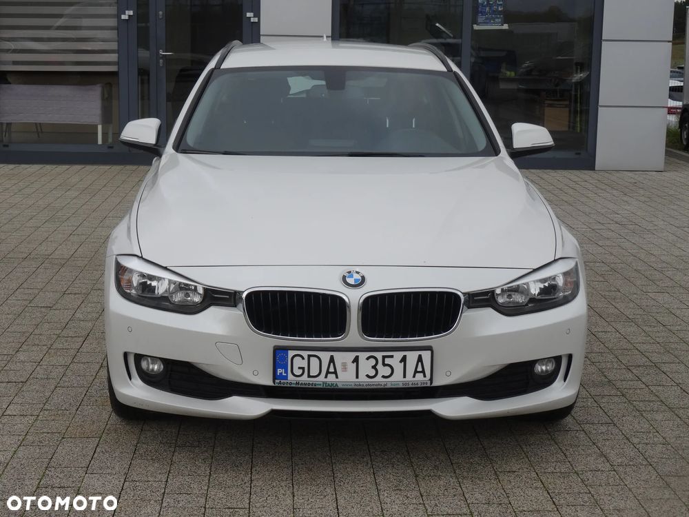 BMW Seria 3 318d - 4