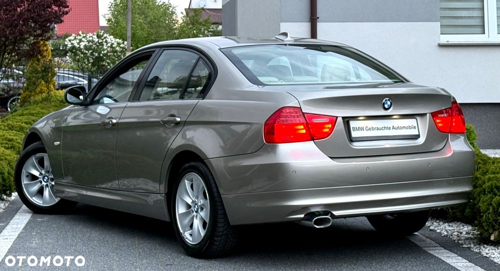 BMW Seria 3 320d - 34