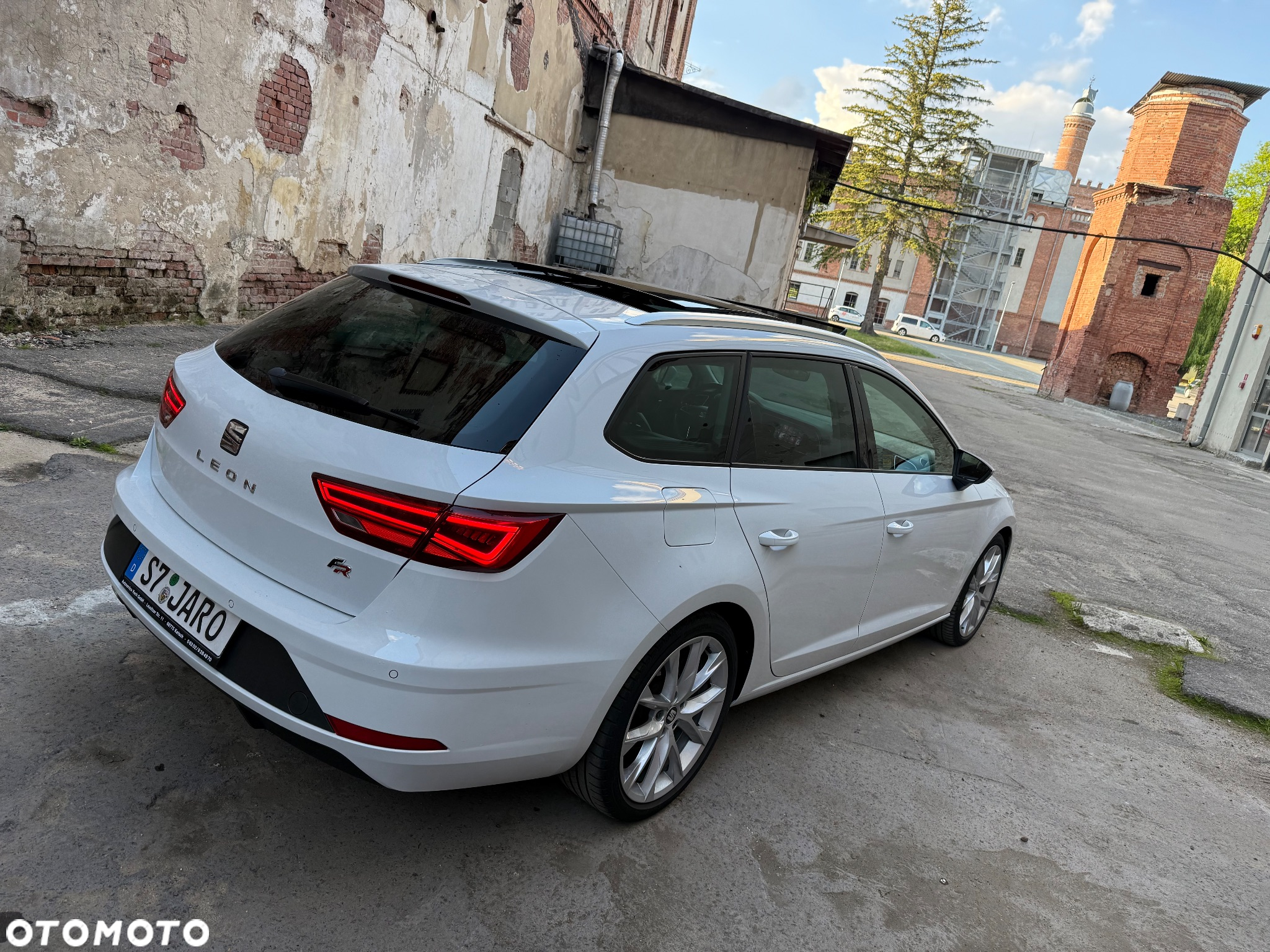 Seat Leon 2.0 TDI DPF DSG FR Black Matt Edition - 6