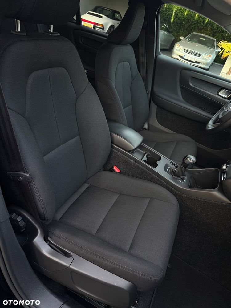 Volvo XC 40 D3 SCR Momentum - 33