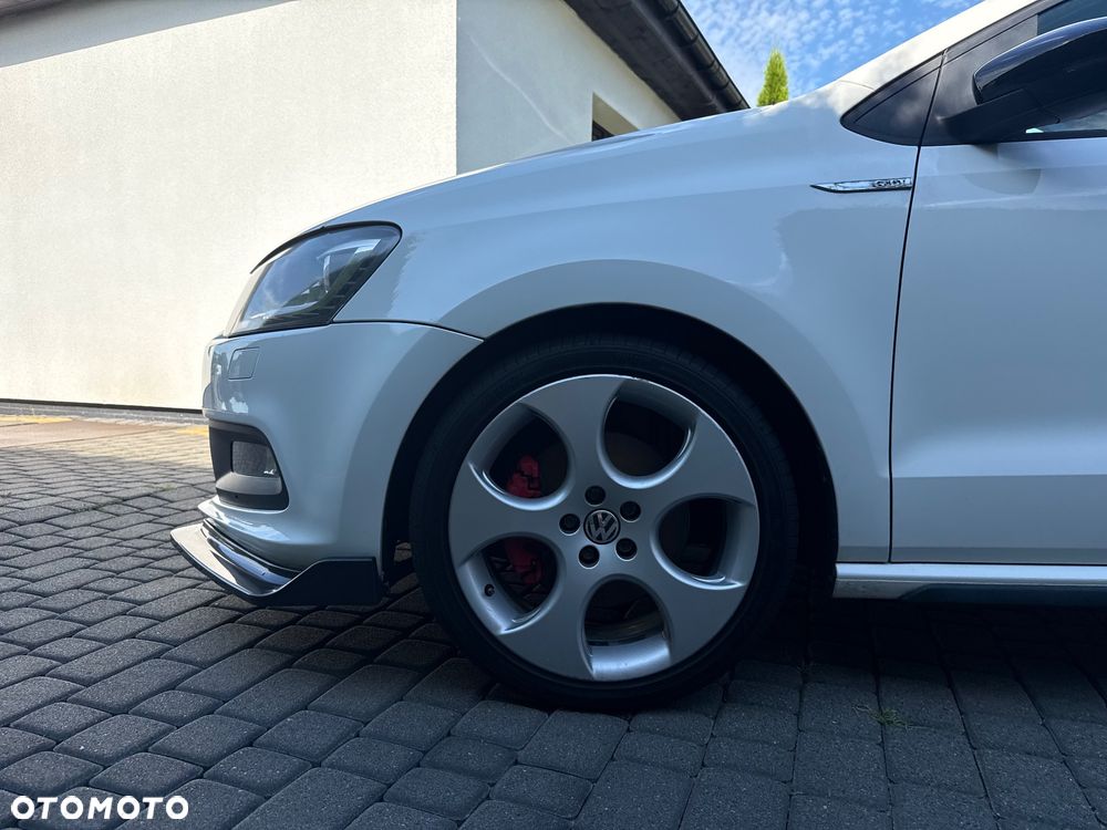 Volkswagen Polo - 10