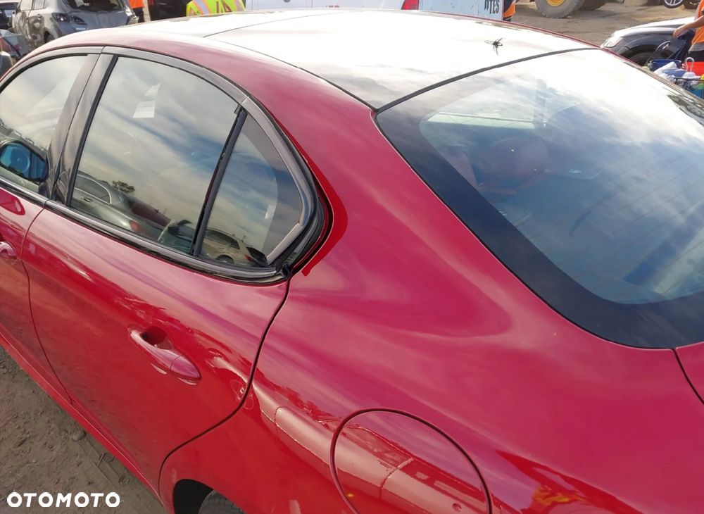 Alfa Romeo Giulia 2.0 Turbo 16V AT8 Veloce Ti - 5