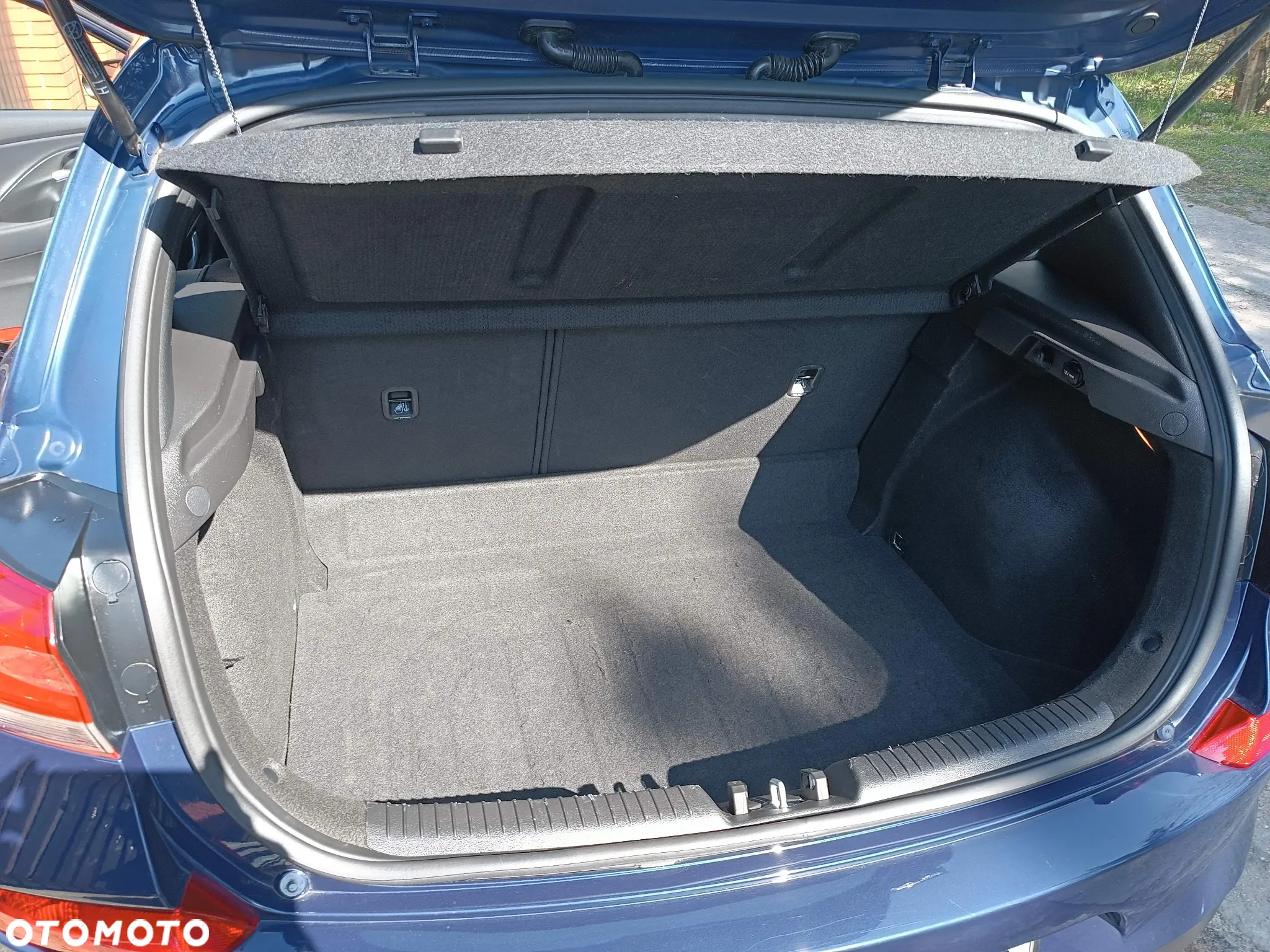 Hyundai i30 1.6 D Classic + - 25